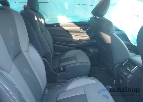 2024 Subaru Ascent Onyx Edition 7-Passenger из США, поврежденный, VIN 4S4WMAHD6R3430974